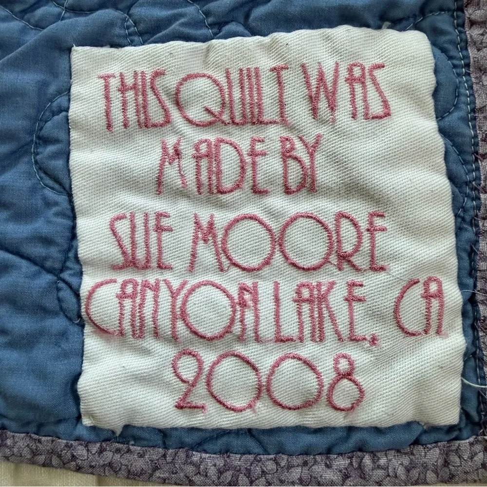 Handmade Patchwork Quilt Wall Hanging 36”x33” | Hearts Appliqué |  CA 2008